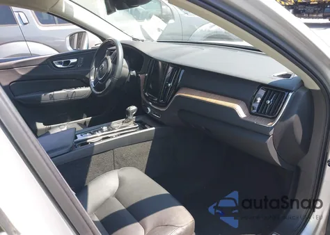 2021 Volvo Xc60 T5 Momentum из США, поврежденный, VIN YV4102RK7M1864450